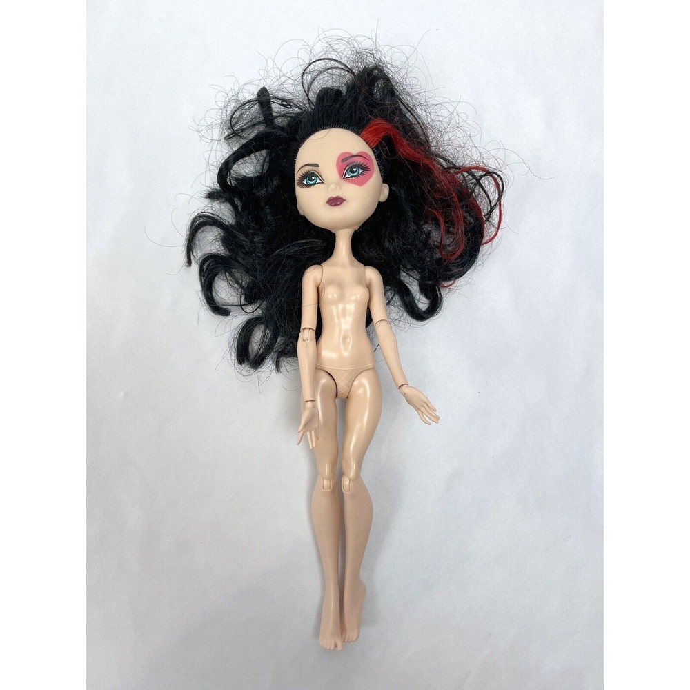 Ever After High Lizzie Hearts Fashion Doll 10” Black Pink Hair No Clothes Naked‎